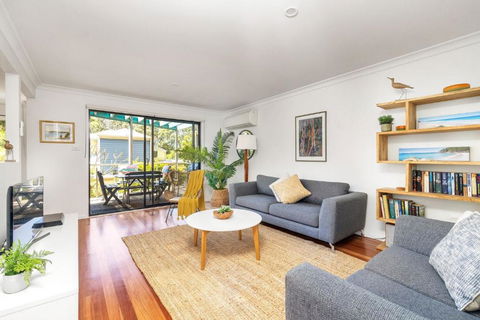 Sandpiper, Hyams Beach - Accommodation in Surfers Paradise 0