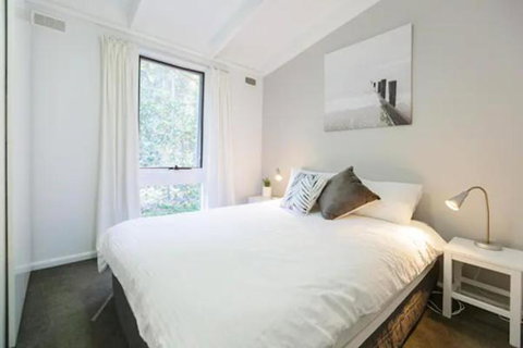 Sandpiper On Smiths Lake - Accommodation in Surfers Paradise 3