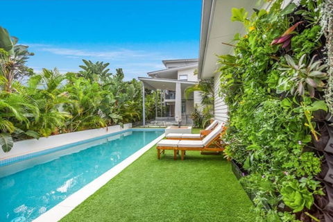 Sandsong @ Kamala - Accommodation in Surfers Paradise 0