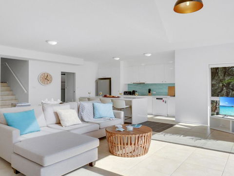 Sandy Cove - Accommodation in Surfers Paradise 2