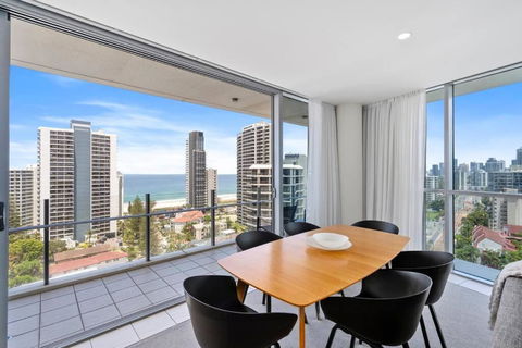 Spectacular Views From Wyndham Apartment - Accommodation in Surfers Paradise 2