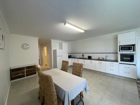 Springfield Stay - Accommodation in Surfers Paradise 3