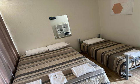 St George Hotel Motel - Accommodation in Surfers Paradise 1