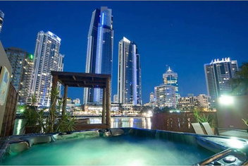 Surfers Reflections Amazing Views From Your Spa! with Accommodation in Surfers Paradise