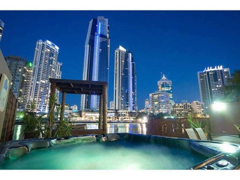 Surfers Reflections Amazing Views From Your Spa! - Accommodation in Surfers Paradise 0