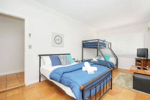 Surfers Reflections Amazing Views From Your Spa! - Accommodation in Surfers Paradise 3