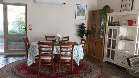 Sweet Holiday Home By The Golf Course - Accommodation in Surfers Paradise 2