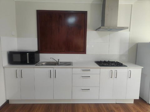 The Cozy Little House - Accommodation in Surfers Paradise 2