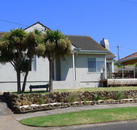 BEACHPOINT COTTAGE - Accommodation in Surfers Paradise