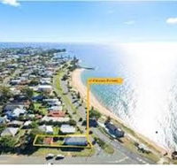 Beachside Queenslander - Accommodation in Surfers Paradise