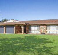 Beachway - beach access at end of street - Accommodation in Surfers Paradise