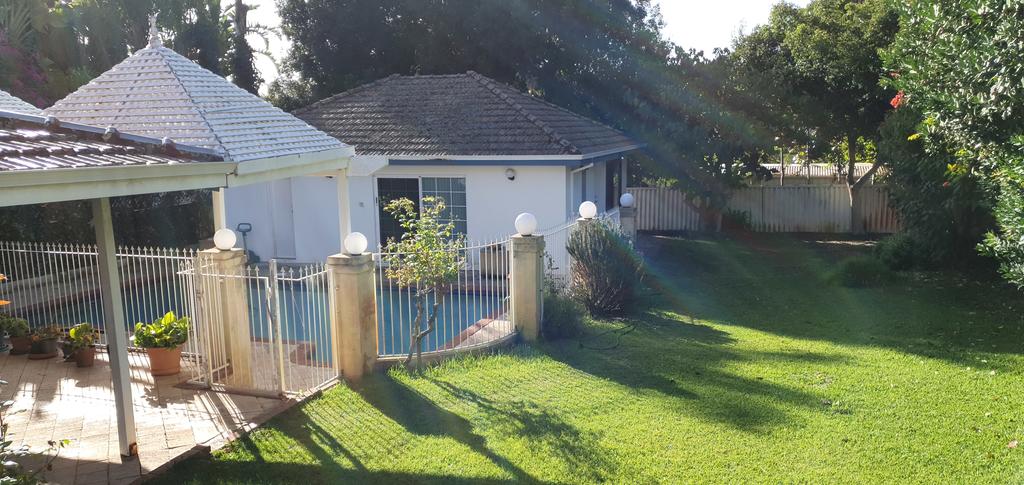 Dalkeith WA Accommodation in Surfers Paradise