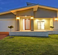 Beaufortia Views - Accommodation in Surfers Paradise