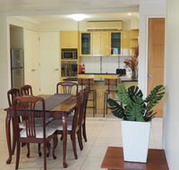 Bed and Breakfast with airport transfers and rental car - Accommodation in Surfers Paradise