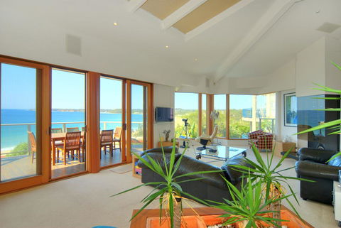 BEDARRA, MOLLYMOOK BEACH - Accommodation in Surfers Paradise 0