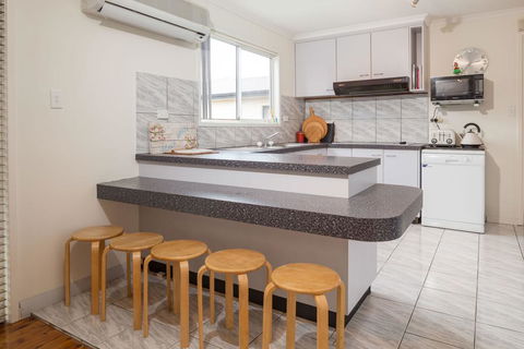 Belbowrie Beach House - Accommodation in Surfers Paradise 3