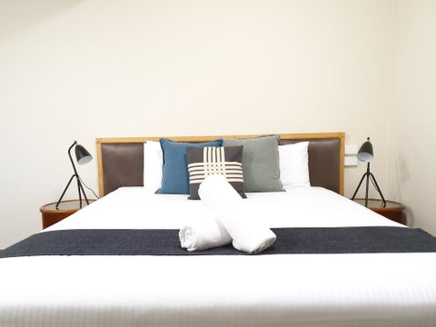 Bell Motel - Accommodation in Surfers Paradise 0