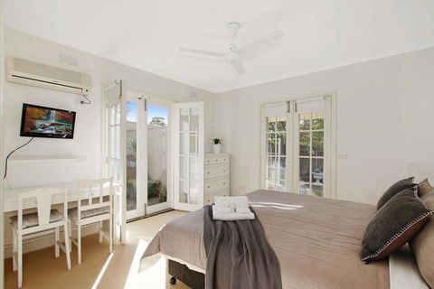 Bella House - Accommodation in Surfers Paradise 2