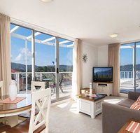 Bella Mare - 2 Bedroom Ocean View Terrace Apt - Accommodation in Surfers Paradise