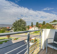 Beloka Close - Modern spacious and pet friendly accommodation - Accommodation in Surfers Paradise