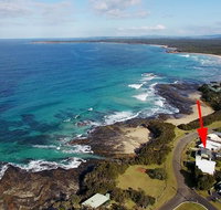 Berrara Cove Beach House - Accommodation in Surfers Paradise