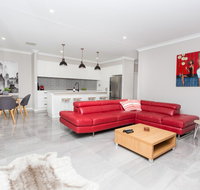 Best Central Wagga Townhouse - Accommodation in Surfers Paradise