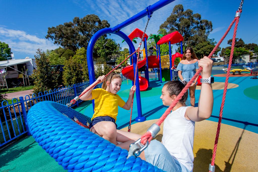 Merlynston VIC Accommodation in Surfers Paradise
