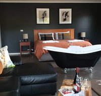 Blaze Rock Retreat - Accommodation in Surfers Paradise