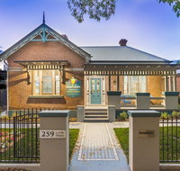 Blue Door Apartments Heritage Charm in CBD - Accommodation in Surfers Paradise