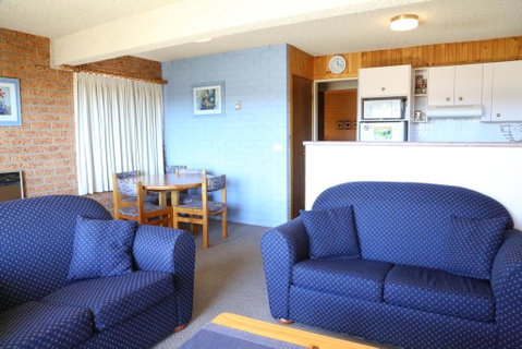 Blue Gums 1 - Accommodation in Surfers Paradise 3