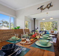 Blue Waters Cottage - 120m to Jervis Bay - Accommodation in Surfers Paradise