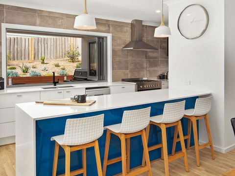 Blue Waves - Accommodation in Surfers Paradise 1