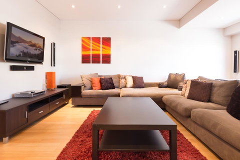 Bold, Modern 1 Bed 10 Mins From The City - Accommodation in Surfers Paradise 0