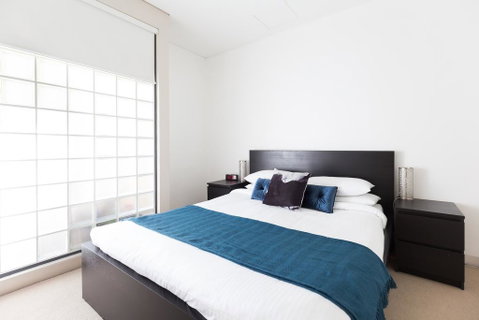 Bold, Modern 1 Bed 10 Mins From The City - Accommodation in Surfers Paradise 2