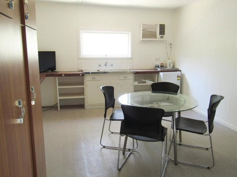 Tinman Roadhouse - Accommodation in Surfers Paradise 2