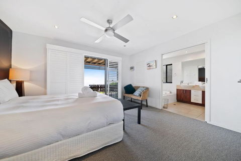 Warragi 4 By Discover Stradbroke - Accommodation in Surfers Paradise 2