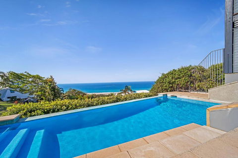 Warragi 5 By Discover Stradbroke - Pool - Accommodation in Surfers Paradise 1