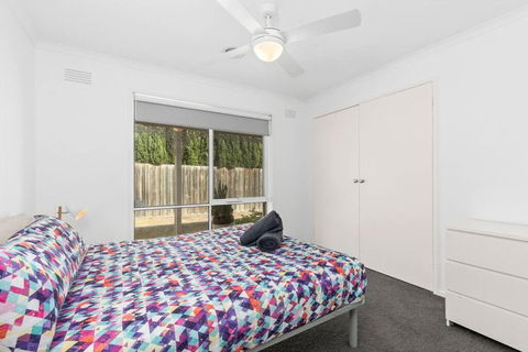 WATERFRONT - BAY VIEWS - Edgewater Springs - Accommodation in Surfers Paradise 3