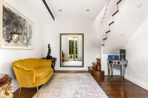 Woollahra House Beautiful 3 Bedroom Terrace - Accommodation in Surfers Paradise 0