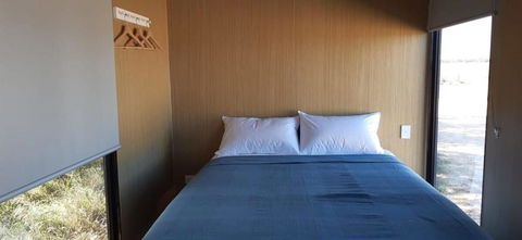 Willalooka Escape By Tiny Away - Accommodation in Surfers Paradise 2