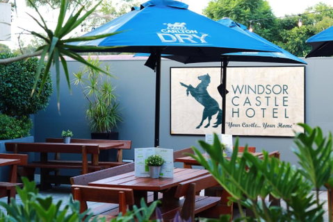 Windsor Castle Hotel - Accommodation in Surfers Paradise 1
