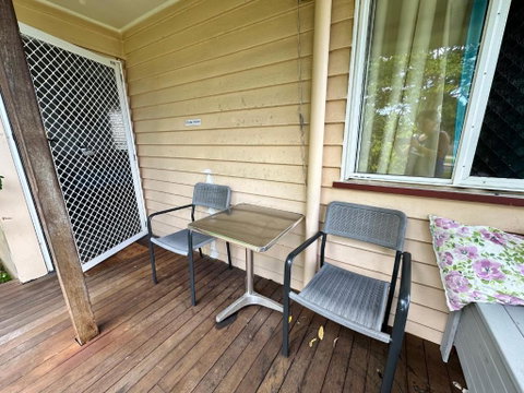 Zen Escape Guest House- Hidden Little Gem, Funky Corner, Boutique Granny Flat - Accommodation in Surfers Paradise 2