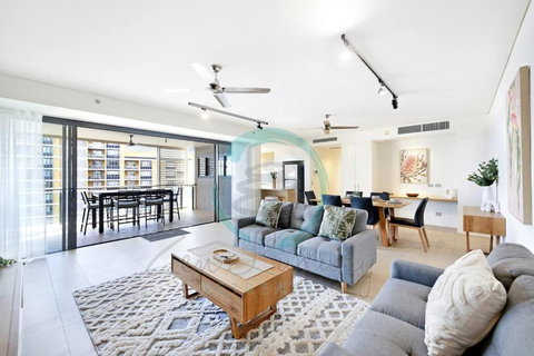 ZEN Oceania - 2BR Ocean View - Accommodation in Surfers Paradise 0