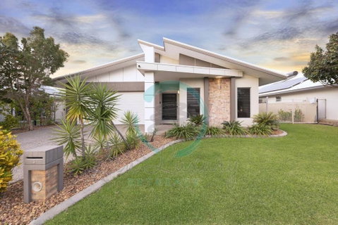 Zenhouse: 4BR Stylish Work/Family Home In Muirhead - Accommodation in Surfers Paradise 0