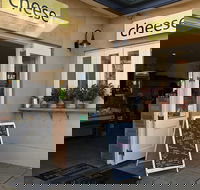 Small Group Adelaide Hills and Hahndorf Hideaway Tour from Adelaide - Accommodation in Surfers Paradise