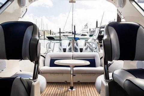 Premium Private Charter - Accommodation in Surfers Paradise 4
