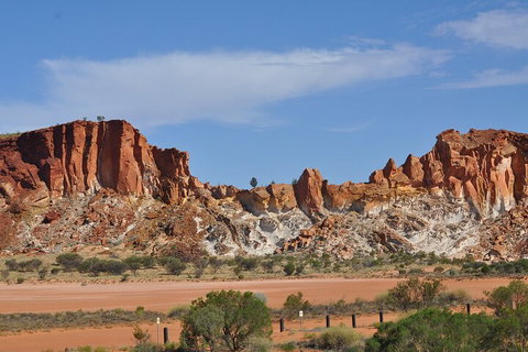 7-Day Guided Tour Of Alice Springs With Accommodation Included - Accommodation in Surfers Paradise 3