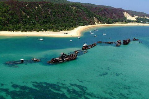 Moreton Island Snorkel And Sandboarding 4WD Day Trip From Brisbane - Accommodation in Surfers Paradise 1