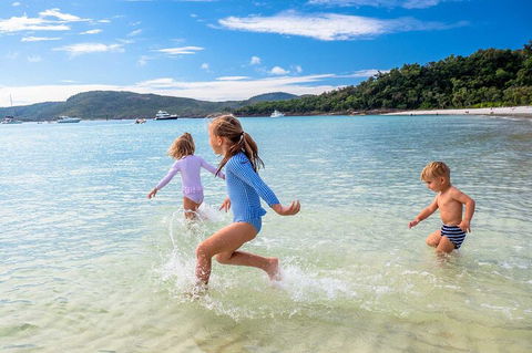 Whitehaven Beach And Daydream Island Cruise - Accommodation in Surfers Paradise 3