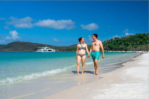 Whitehaven Beach Half-Day Cruises - Accommodation in Surfers Paradise 3